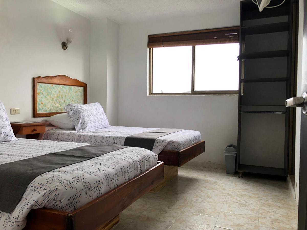 Hotel Armont Calarcá 外观 照片
