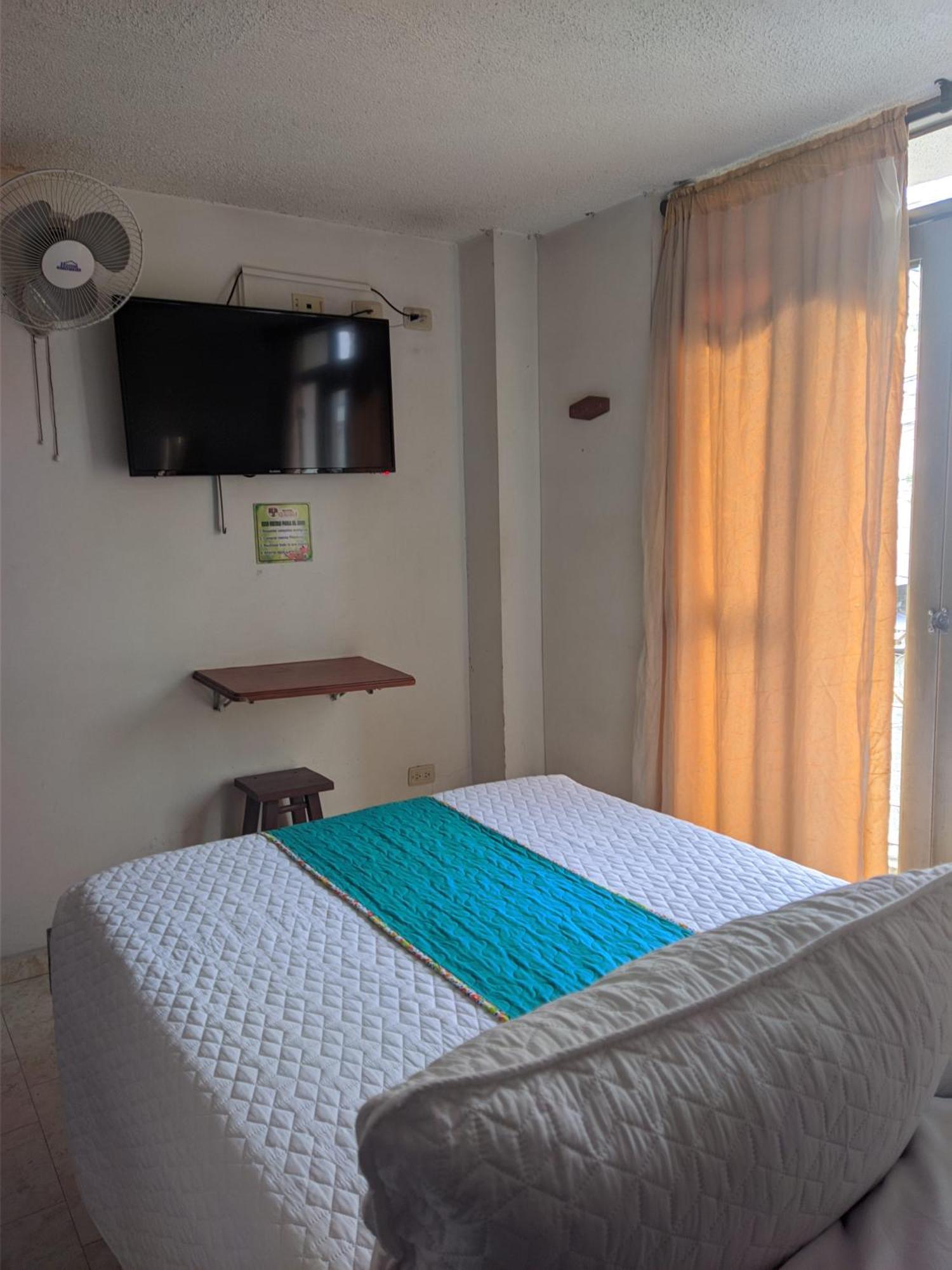 Hotel Armont Calarcá 外观 照片