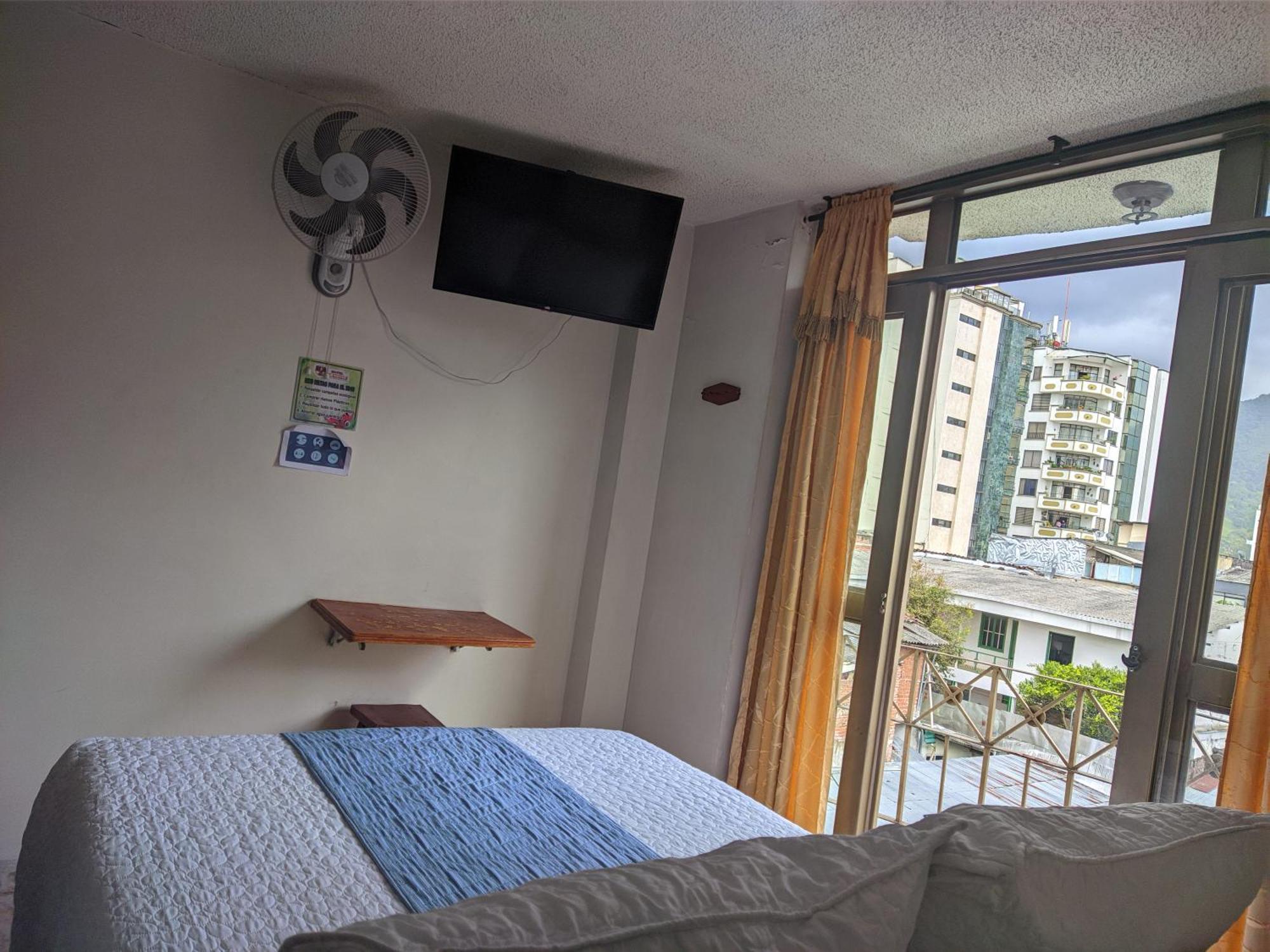 Hotel Armont Calarcá 外观 照片