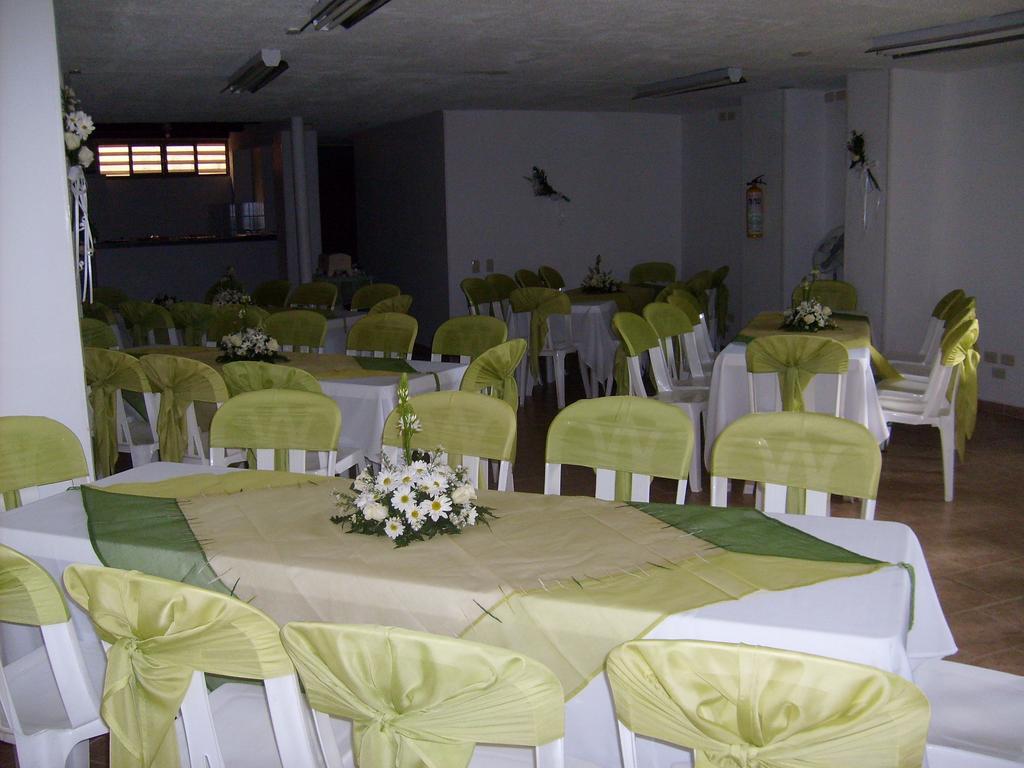 Hotel Armont Calarcá 外观 照片